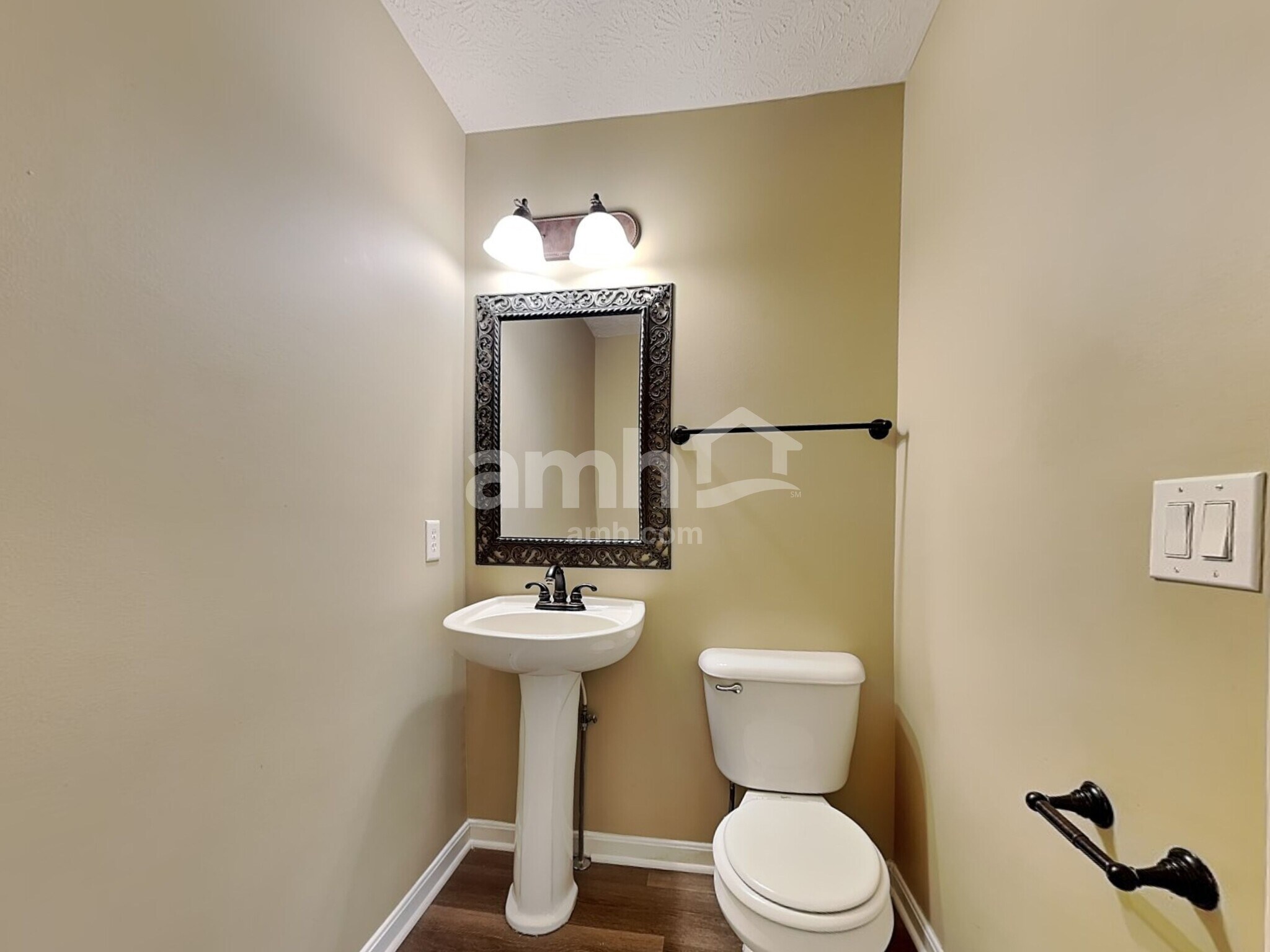 Building Photo - 1255 Arkansas Dr