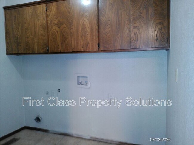 Building Photo - 1406 Mary Lee Ln