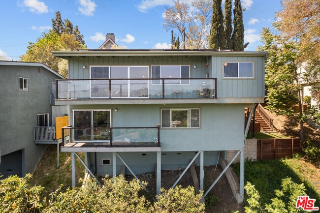 Building Photo - 3926 W Point Dr