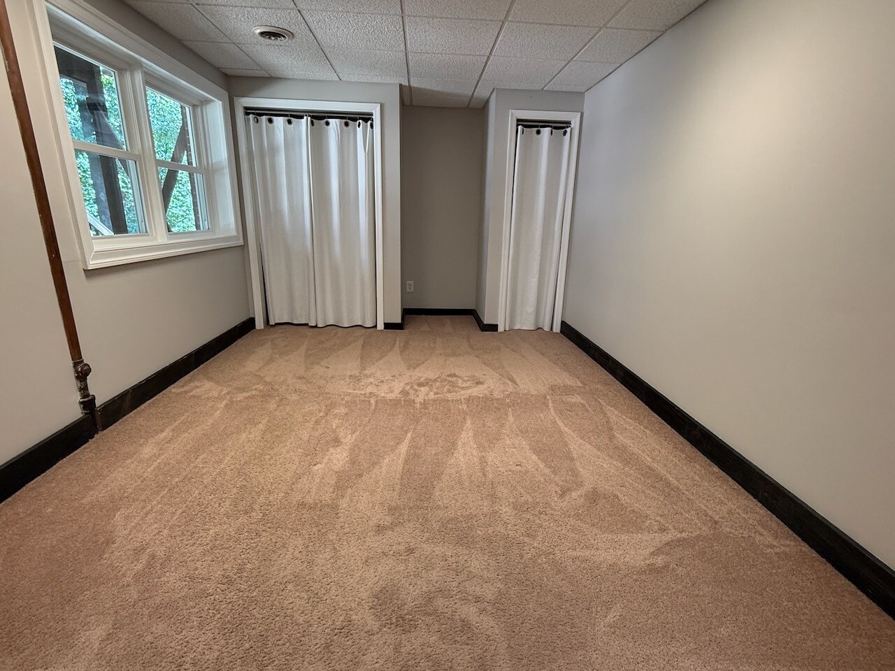 Building Photo - 327 Braehead Dr