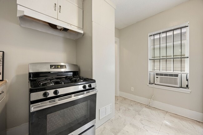 Building Photo - 1 Nettleton St