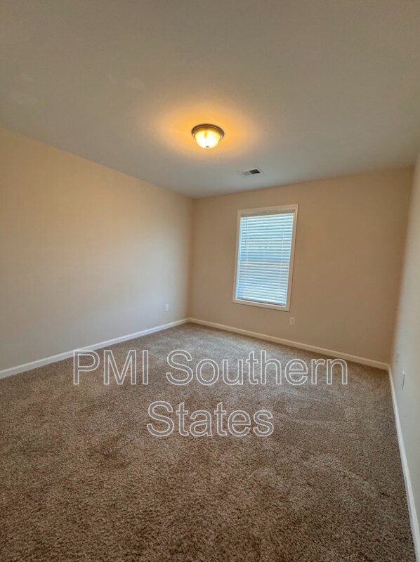 Building Photo - 320 Alameda Ln