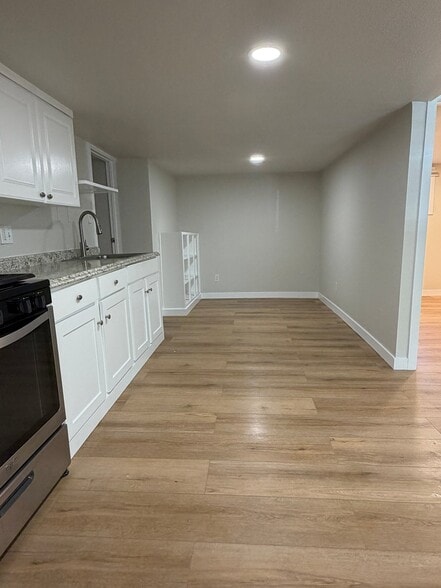 Building Photo - 472 Arleta Ave