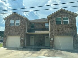 Building Photo - 419 Gage Ave