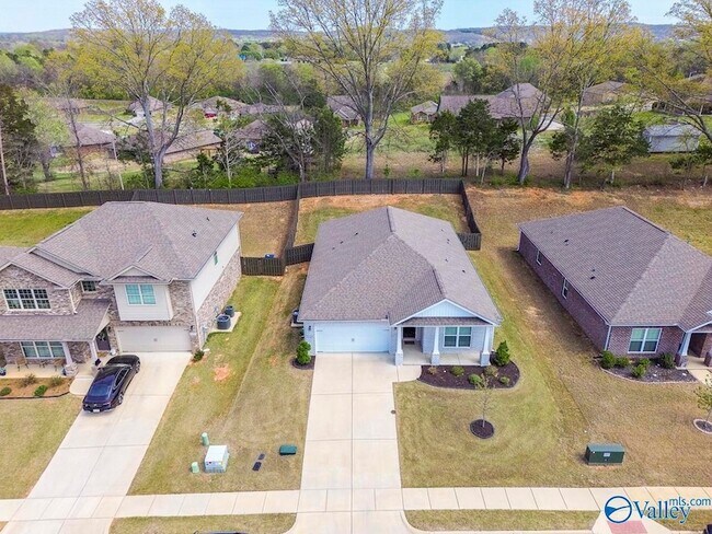 Building Photo - 125 River Springs Ct