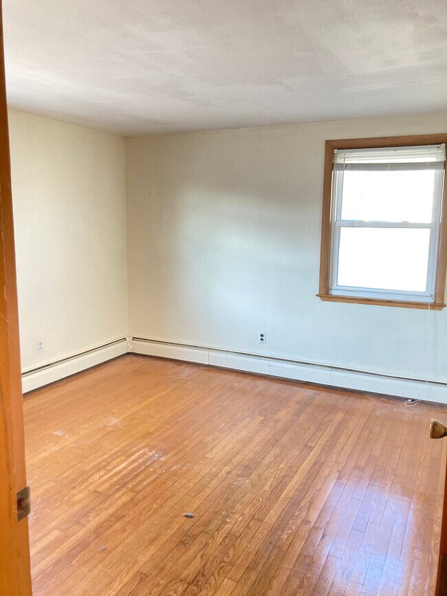 Primary Photo - 55 Kendall St