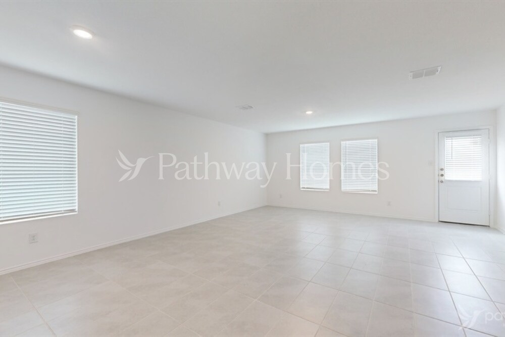 Building Photo - 1222 Tallow Trl