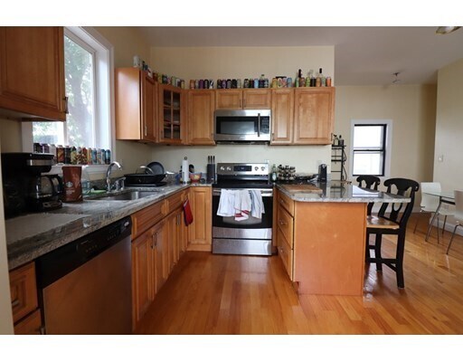 Building Photo - 9 Cygnet St