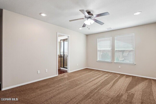 Building Photo - 2047 Dreamlight Pl