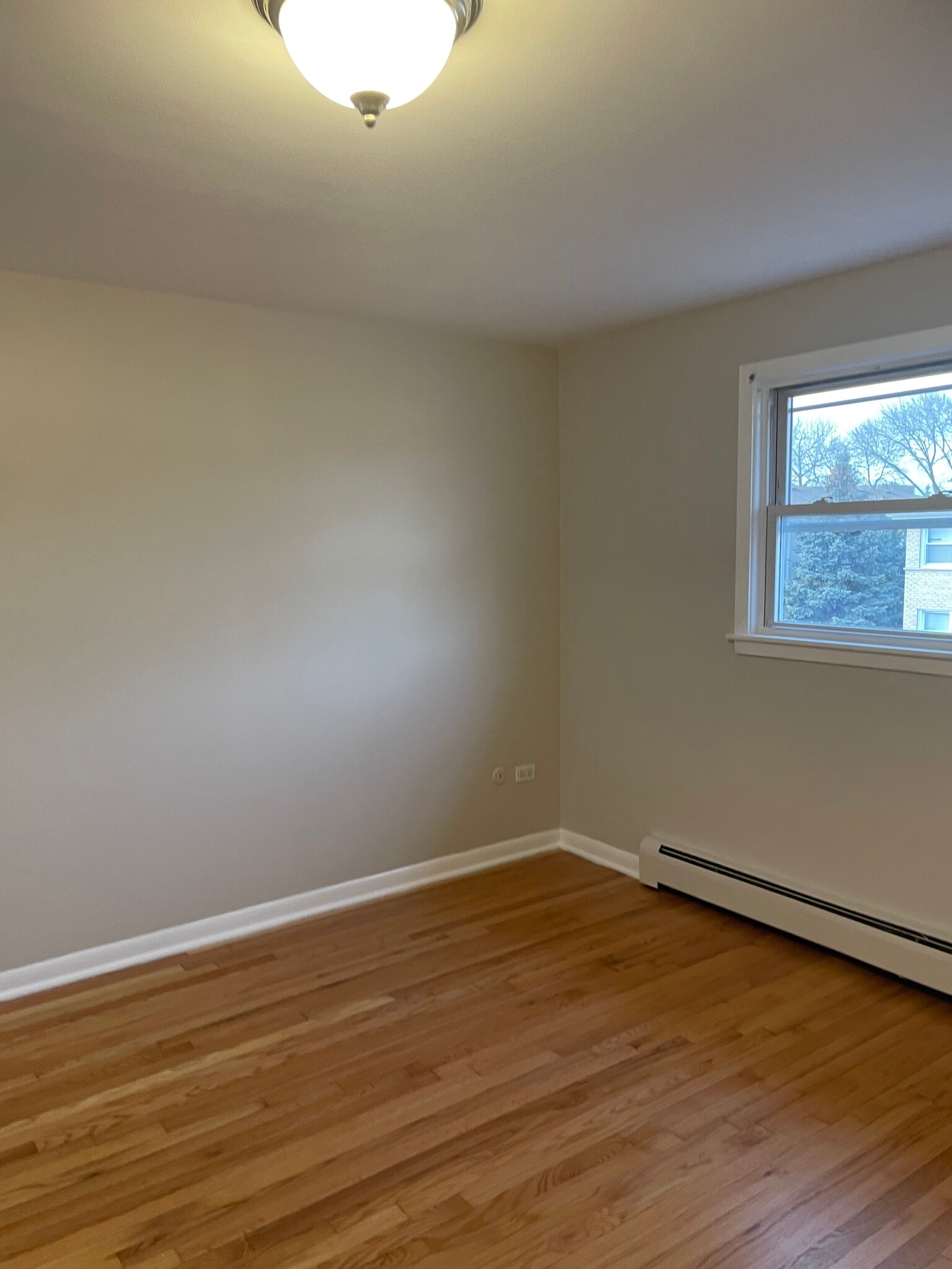 Bedroom - 8708 W Berwyn Ave