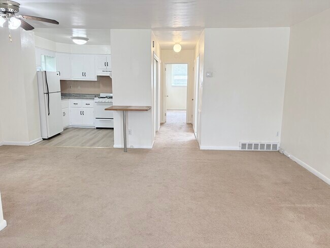Building Photo - 4006 Balwynne Park Rd