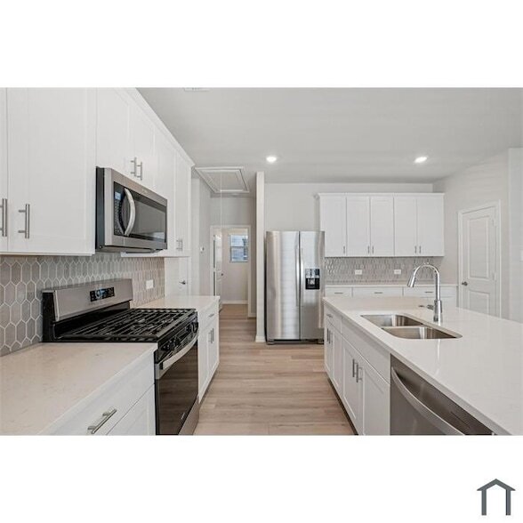 Building Photo - 6004 Alderton Dr