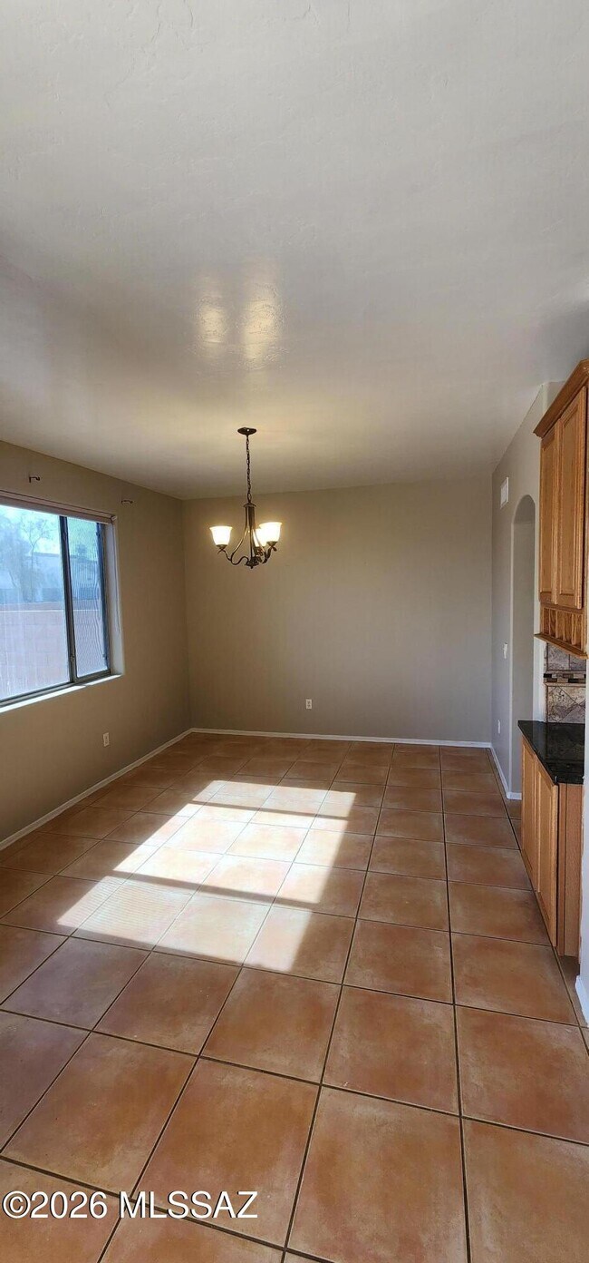 Building Photo - 5453 N Little River Ln