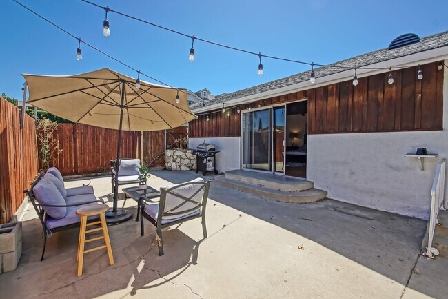Building Photo - 2338 W 239th St