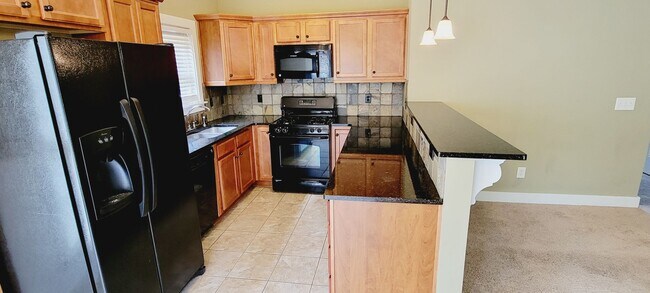 Building Photo - Home for rent in River Pointe!!