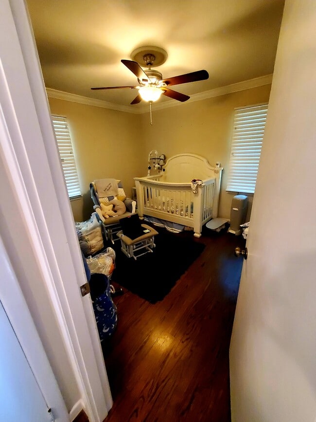 Building Photo - 412 Maiden Ln