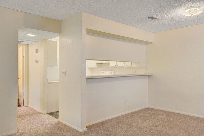 Building Photo - 6750 Del Rey Ave