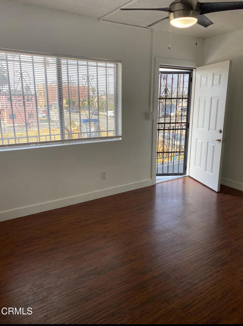 Building Photo - 7616 S Figueroa St