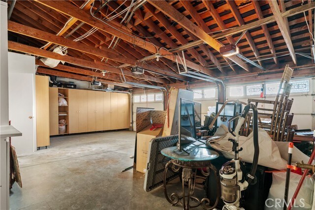 Building Photo - 3814 Alonzo Ave