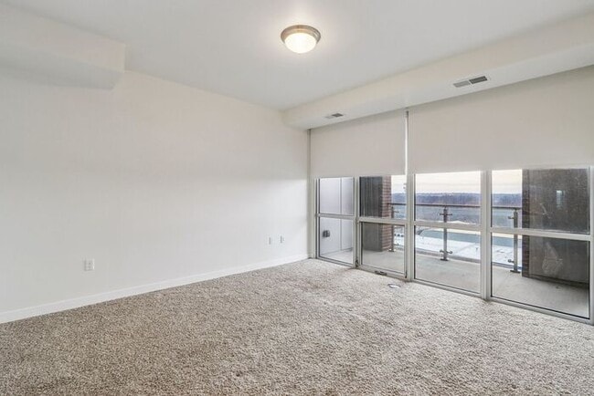 Building Photo - $2,575 | 1 Bedroom, 2 Bathroom Condo | Pet Friendly* | Available for Immediate move-in!