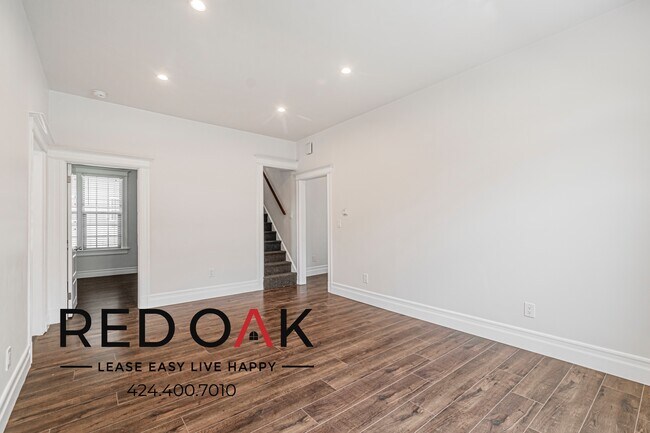 Building Photo - 3425 Walton Ave