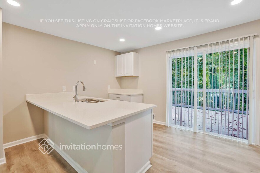 Building Photo - 816 Mather Ct
