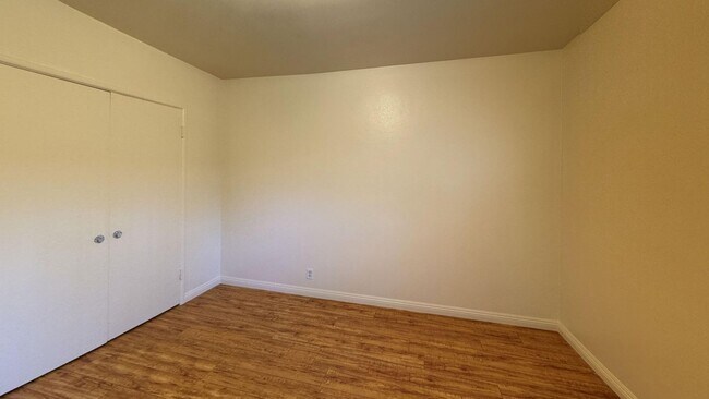 Building Photo - 4253 1/2 S Centinela Ave-