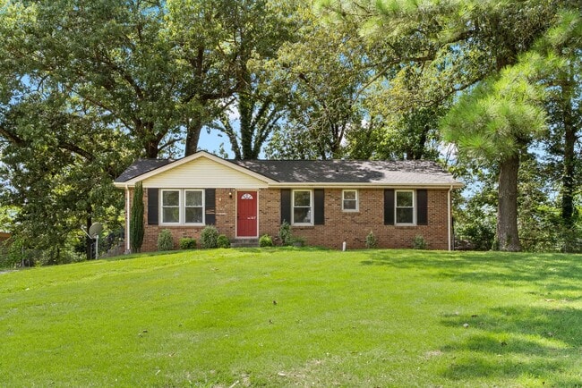 Primary Photo - 3 Bedroom Pet Friendly Home For Rent!