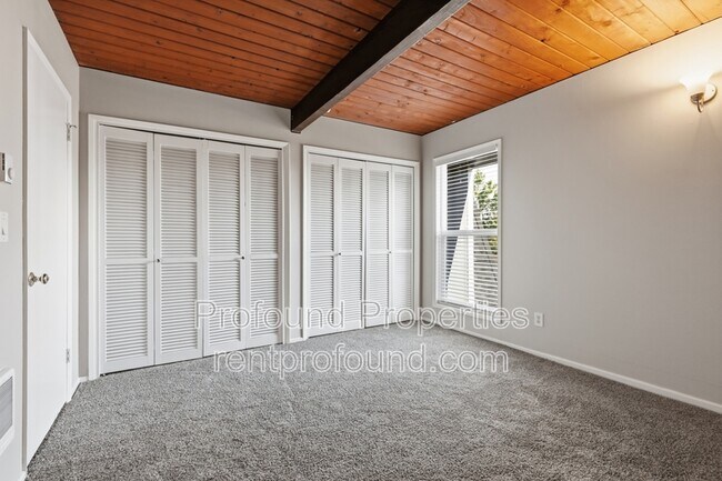 Building Photo - 6030 SW 130th Ave