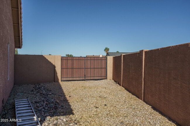 Building Photo - 6615 N 89th Ave