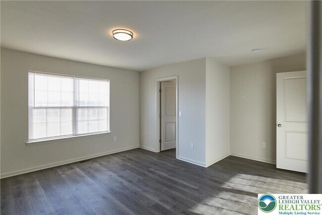 Building Photo - 6639 Stein Way