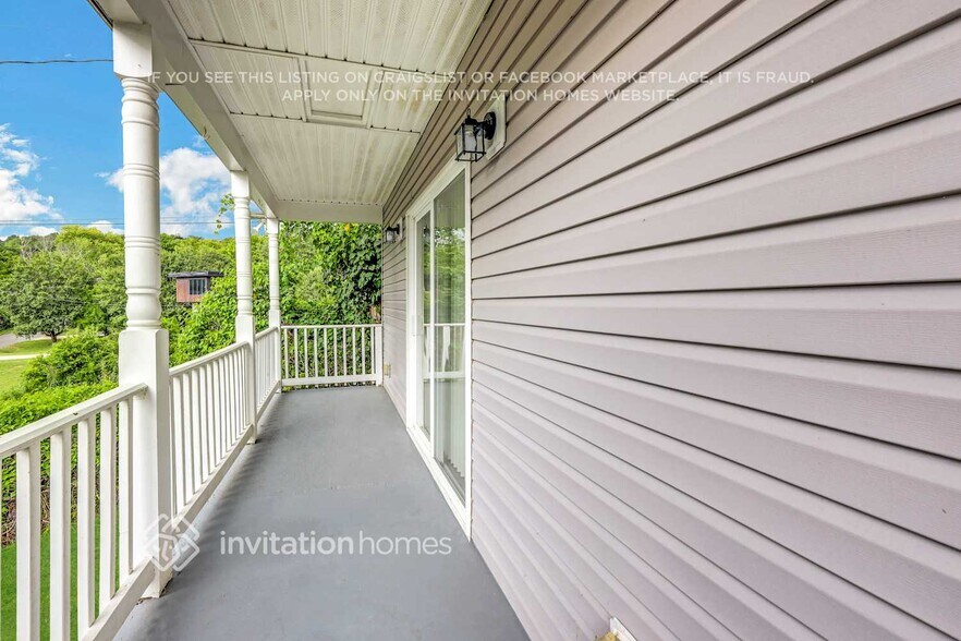 Building Photo - 337 Moncrief Ave