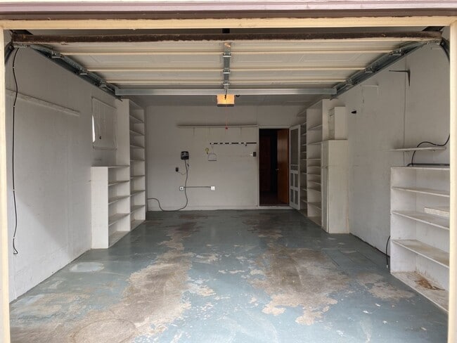 Building Photo - STUDENTS WELCOME! Single-Family Ranch Home in West Ft. Collins w/ Fenced Yard, Lawn Care Included!