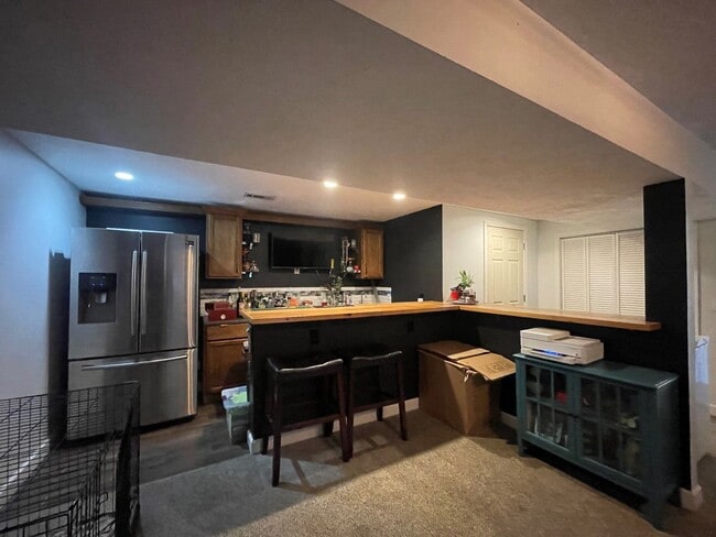 Building Photo - Bellevue Home For Rent!