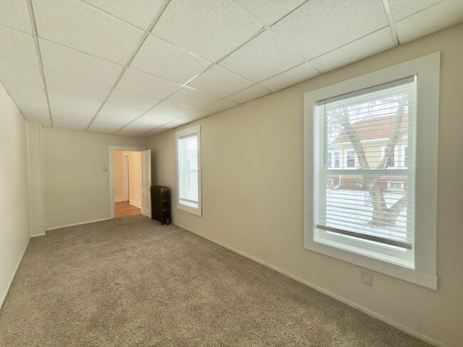 Building Photo - 717 Warner Ave