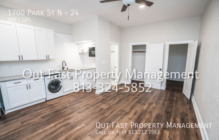 Building Photo - 1700 Park St N