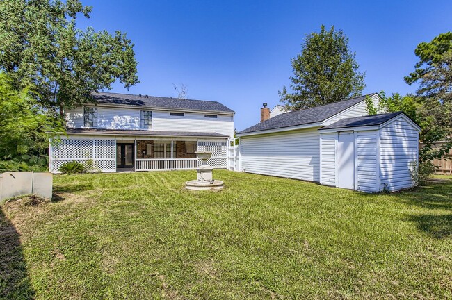 Building Photo - 4819 Brooklawn Dr