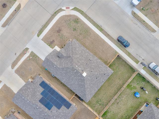 Building Photo - 531 Sydney St