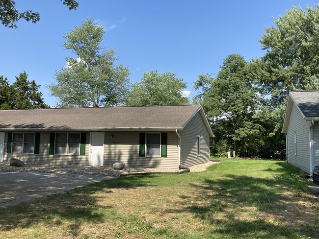 Building Photo - Carmichael Properties LLC. 1303