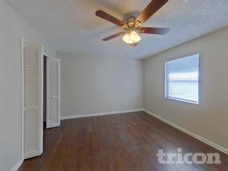 Building Photo - 7580 Falcon Trace Dr W