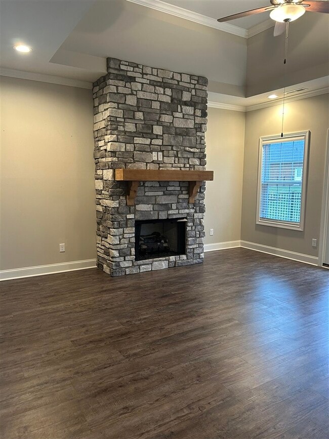 Building Photo - 483 Vly Pt Ct