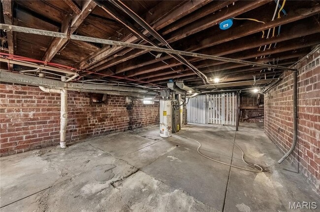 Building Photo - 4643 Evans Ave