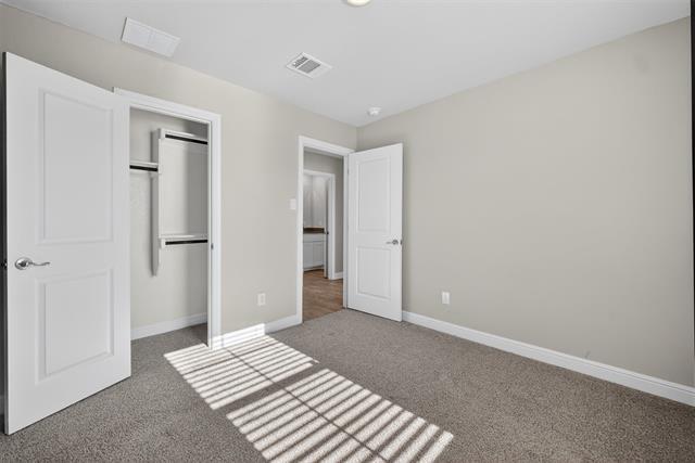 Building Photo - 1321 Greenfield Dr