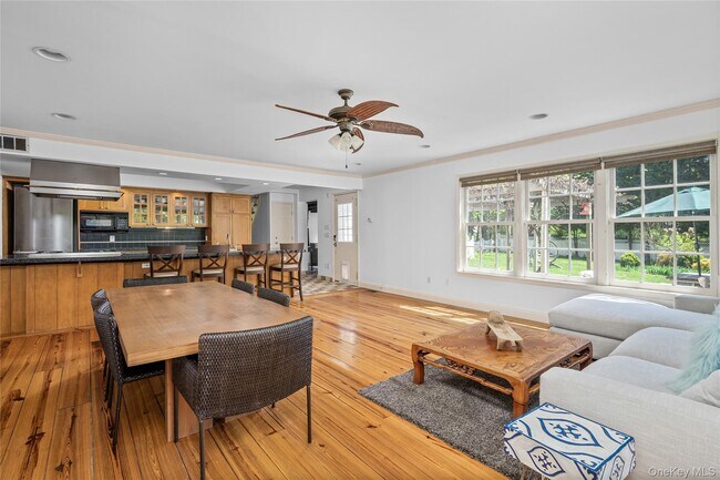 Building Photo - 197 US-9W