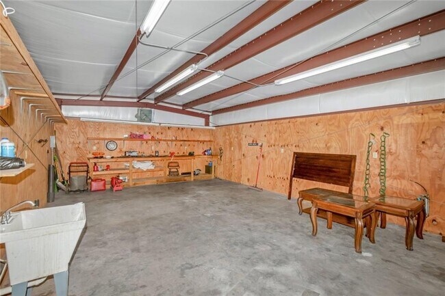 Building Photo - 7130 Haleys Way