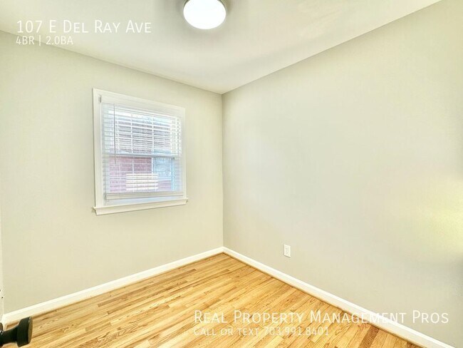 Building Photo - 107 E Del Ray Ave