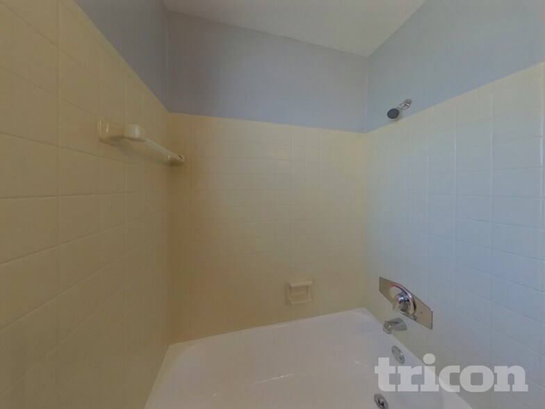 Building Photo - 1701 Audrey Dr