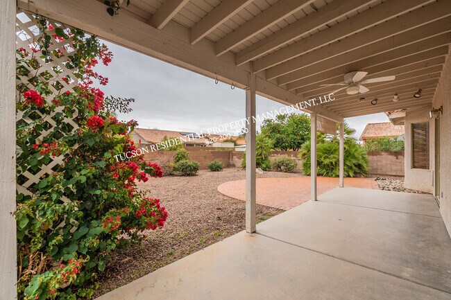 Building Photo - 7661 S Freshwater Pearl Dr