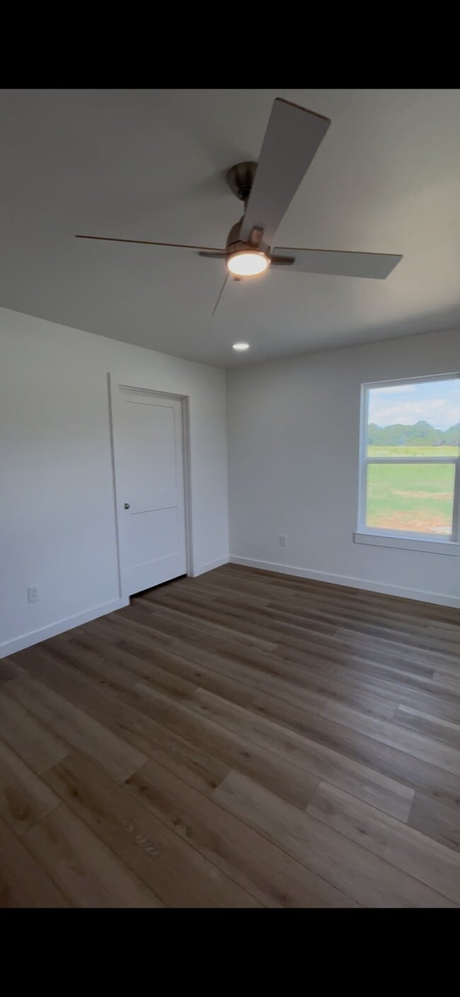 Building Photo - 20660 Rancho Rd