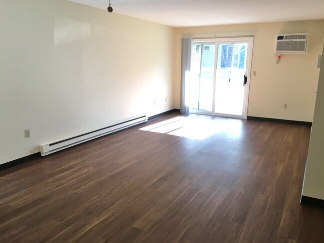 Building Photo - 133 Eastern Ave